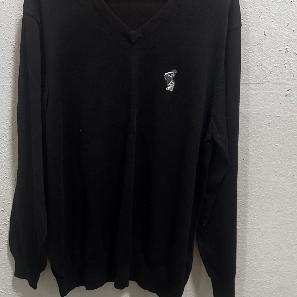 Antigua Black V-Neck Sweater‎